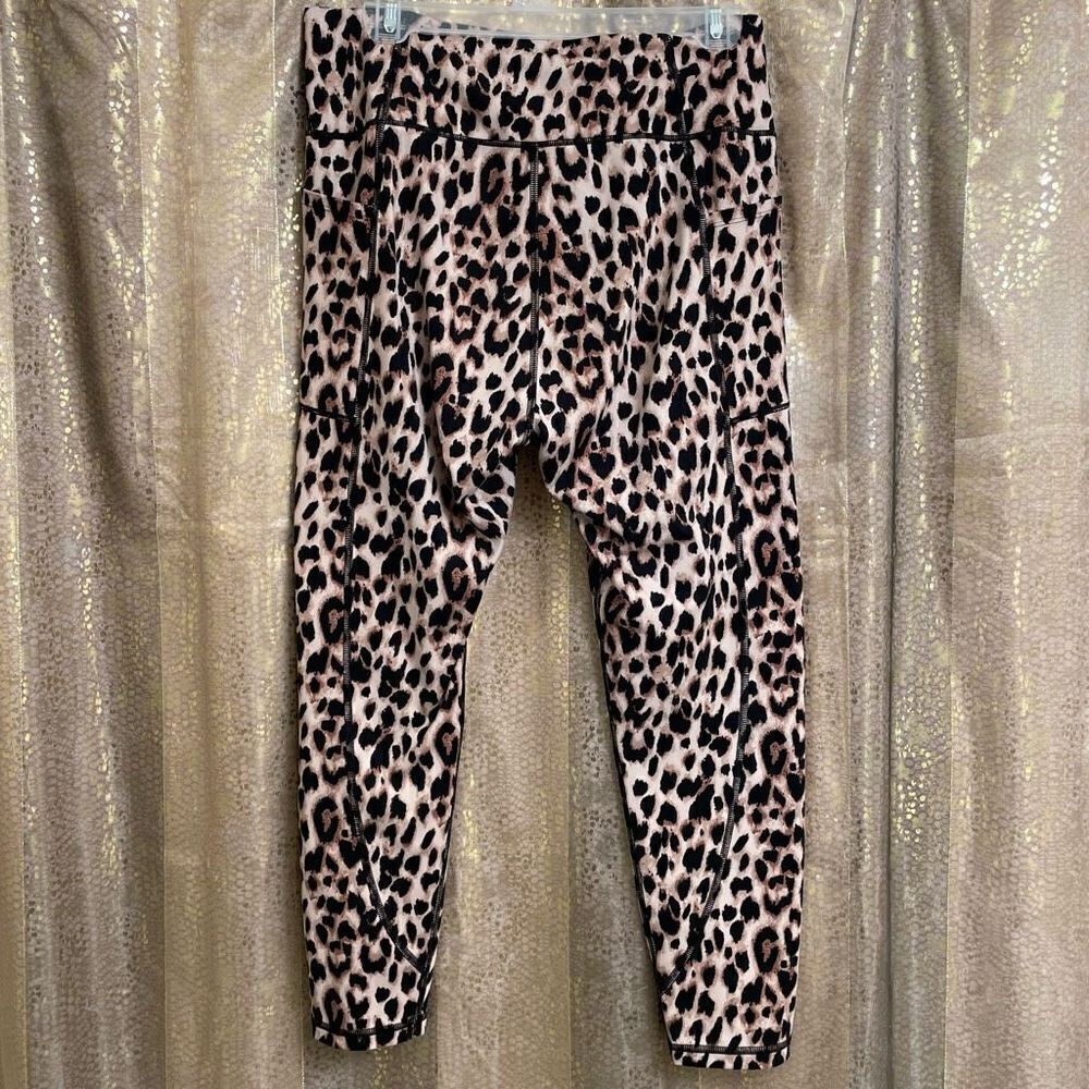 Victoria Secret Incredible Essential Legging Leopard Print 7/8 Length Size 14 - Picture 2 of 5